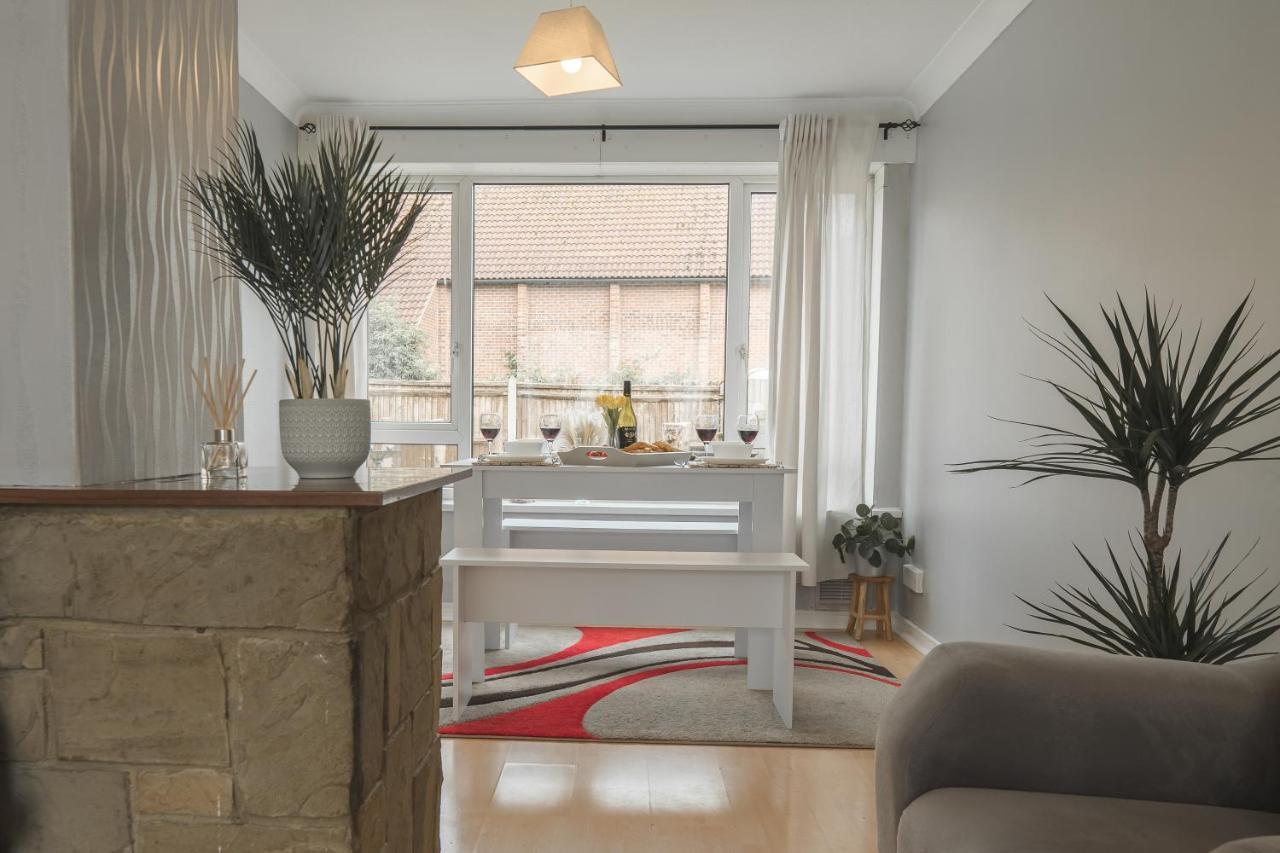 Villa Idyllic 3-Bed House. 5-Min From Channel Tunnel Folkestone Exterior foto