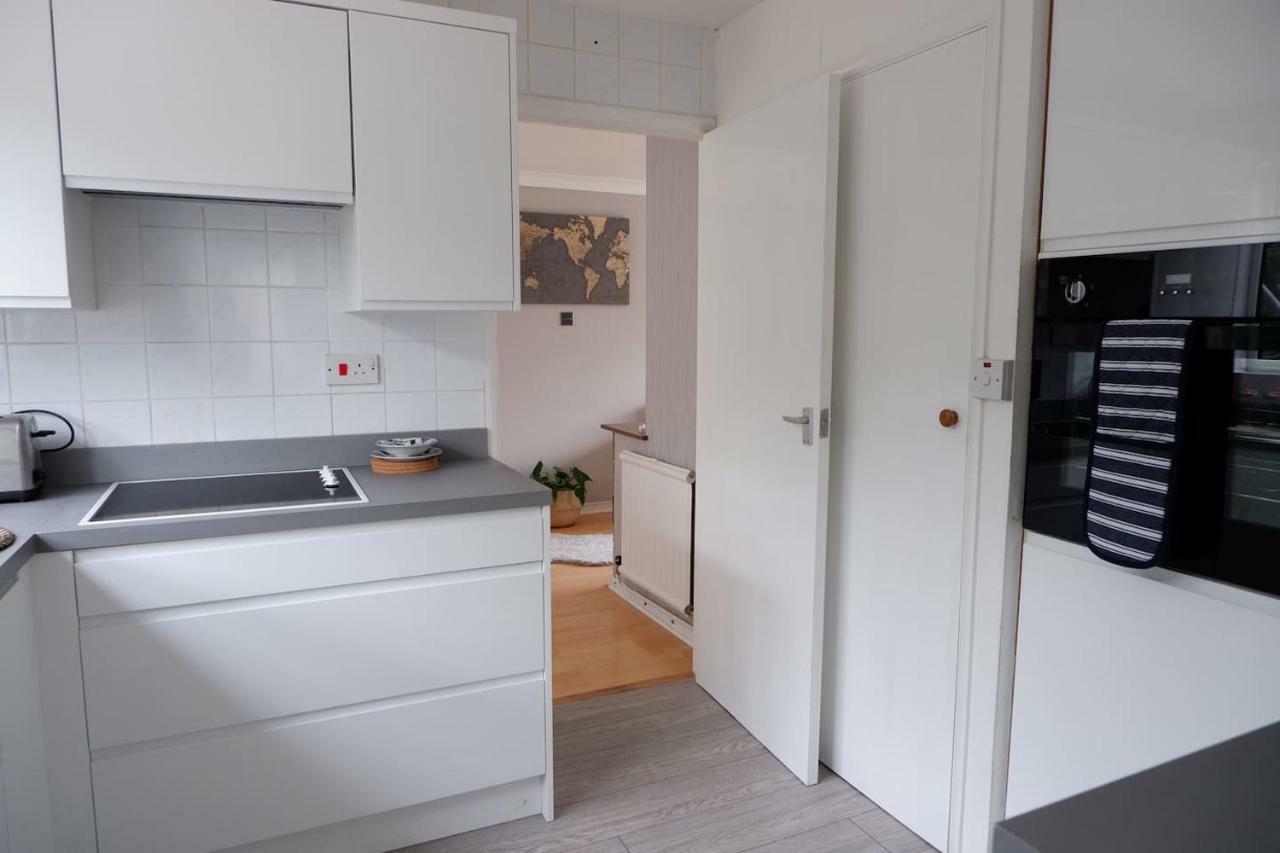 Villa Idyllic 3-Bed House. 5-Min From Channel Tunnel Folkestone Exterior foto