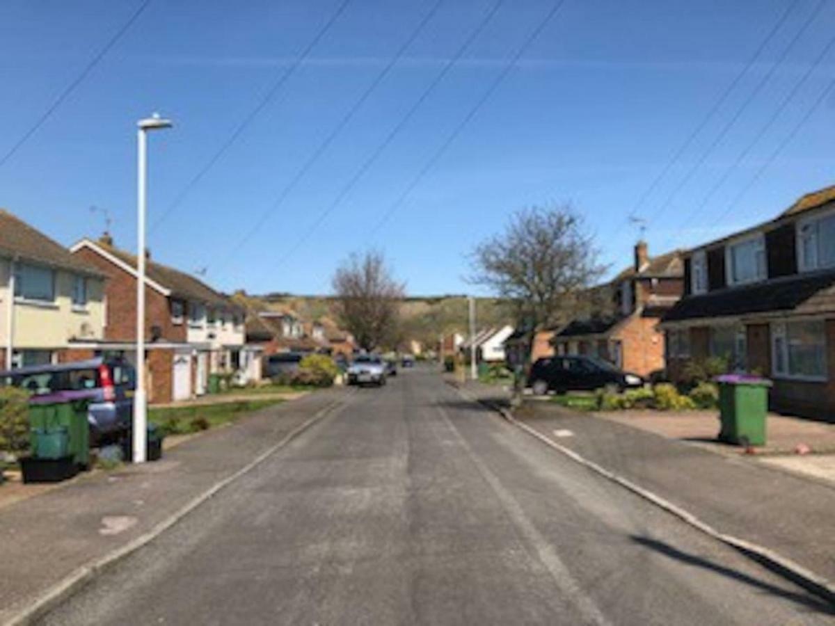Villa Idyllic 3-Bed House. 5-Min From Channel Tunnel Folkestone Exterior foto
